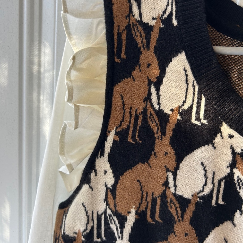 Maeve Rabbit Patterned Sweater Vest with Ruffle Sleeves - Picture 4 of 7